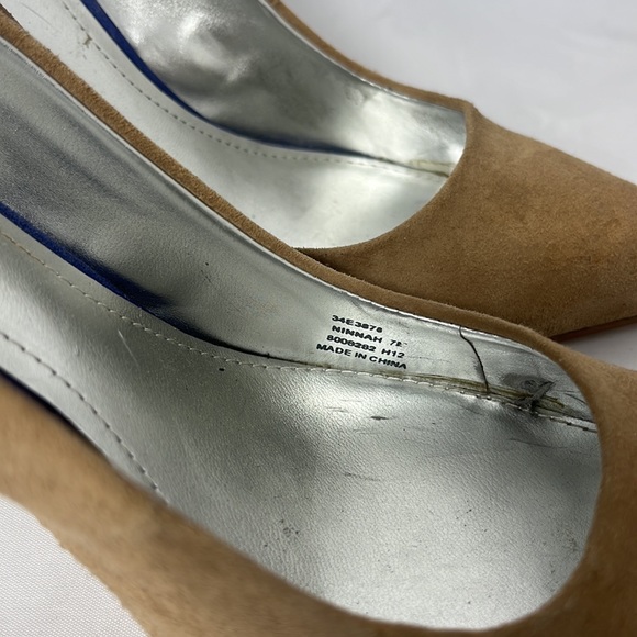 Calvin Klein Ninnah Suede Pumps Tan/Royal Blue/Silver sz: 7 - Picture 7 of 7